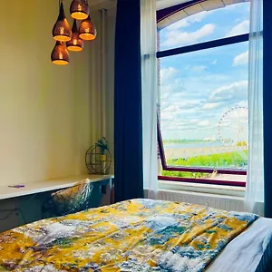 Riverview In Historical Heart Of Appartement Antwerpen